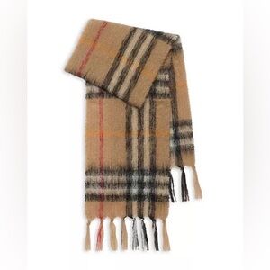 Burberry retail Tan and Black Check Scarf NWT